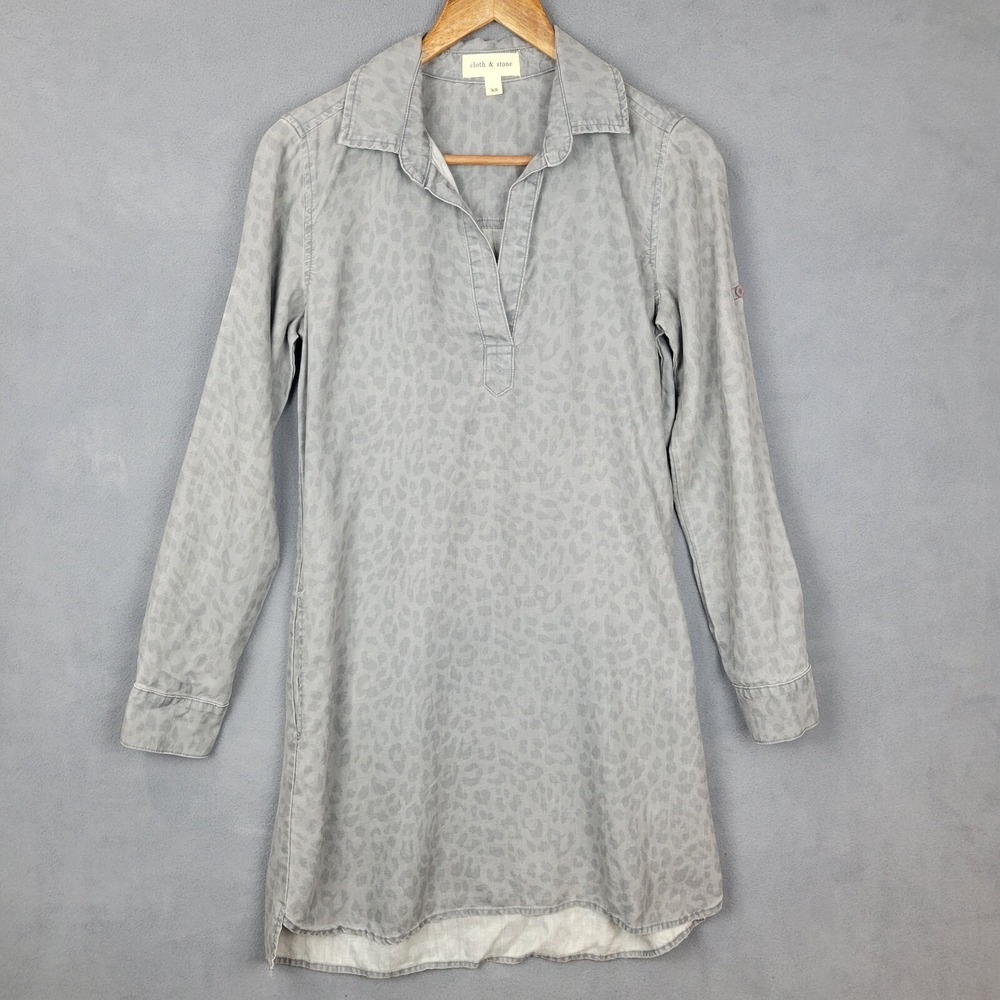 Cloth & Stone Blouse Womens XS Gray Pockets Leopard Roll Tab Sleeve Y2K Retro 90